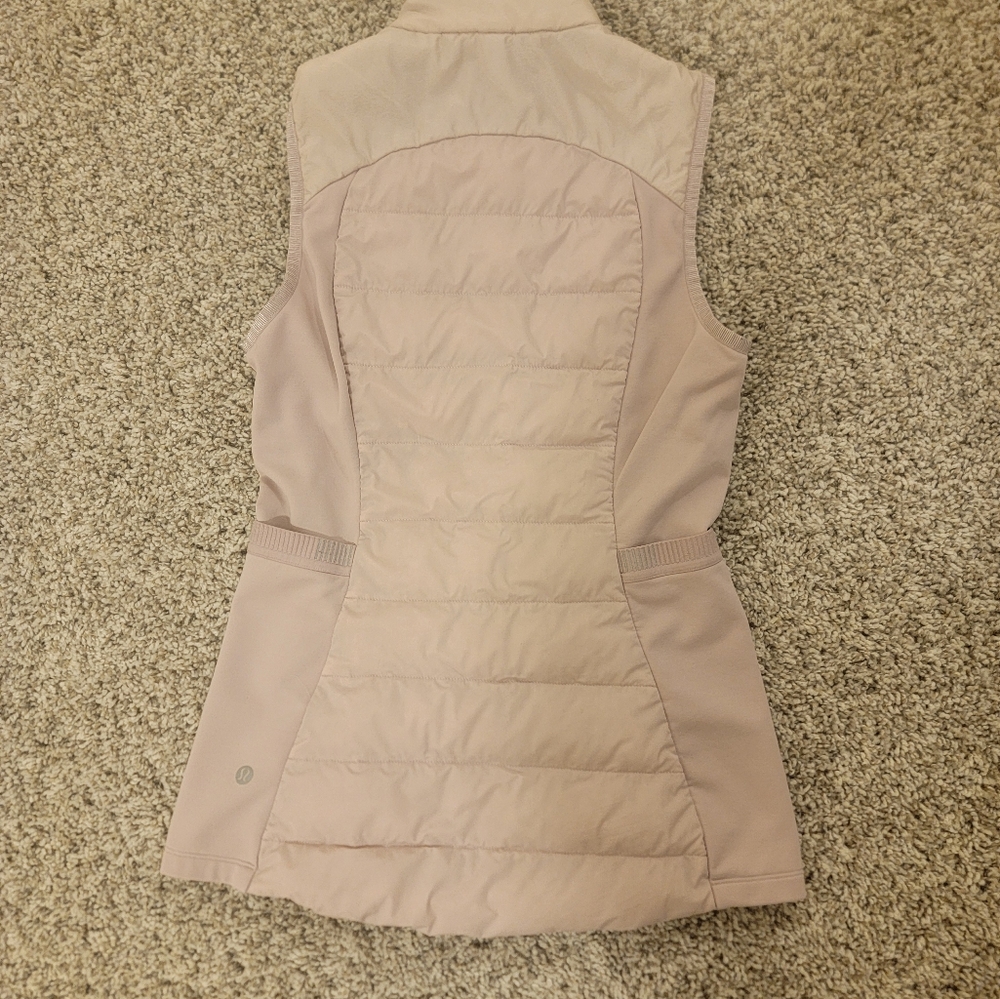 Lululemon "Down For It All" Vest - Size 4- White Goose Down - Picture 5 of 8